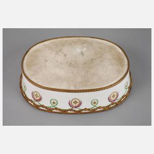 Frankreich Schale mit Messingmontur