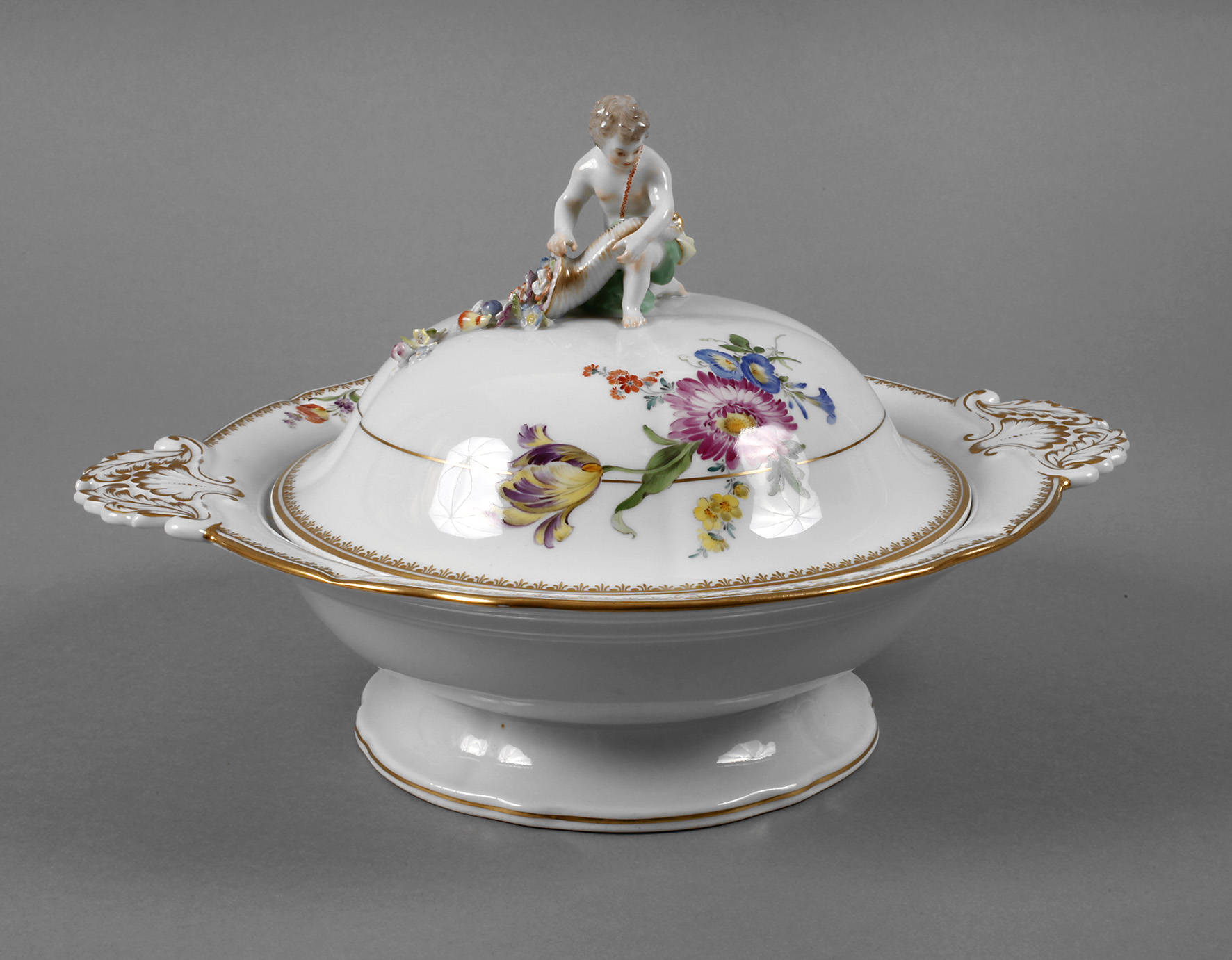 Meissen Deckelterrine/Gemüsenapf ”Blumenbukett”