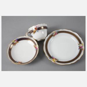 Meissen sechs Gedecke Bordüre mit Blumenbuketts