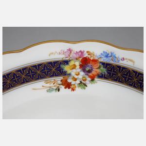 Meissen zwölf Suppenteller Bordüre mit Blumenbuketts
