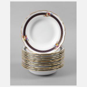 Meissen zwölf Suppenteller Bordüre mit Blumenbuketts