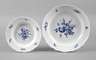 Meissen zwei Teller ”Blaue Blume mit Insekten”