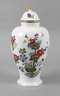 Meissen große Deckelvase Kakiemondekor