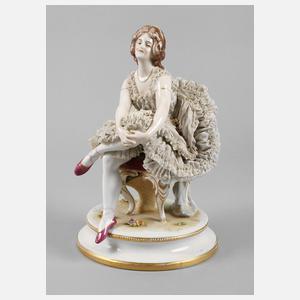 Volkstedt Tänzerin im Spitzenkleid