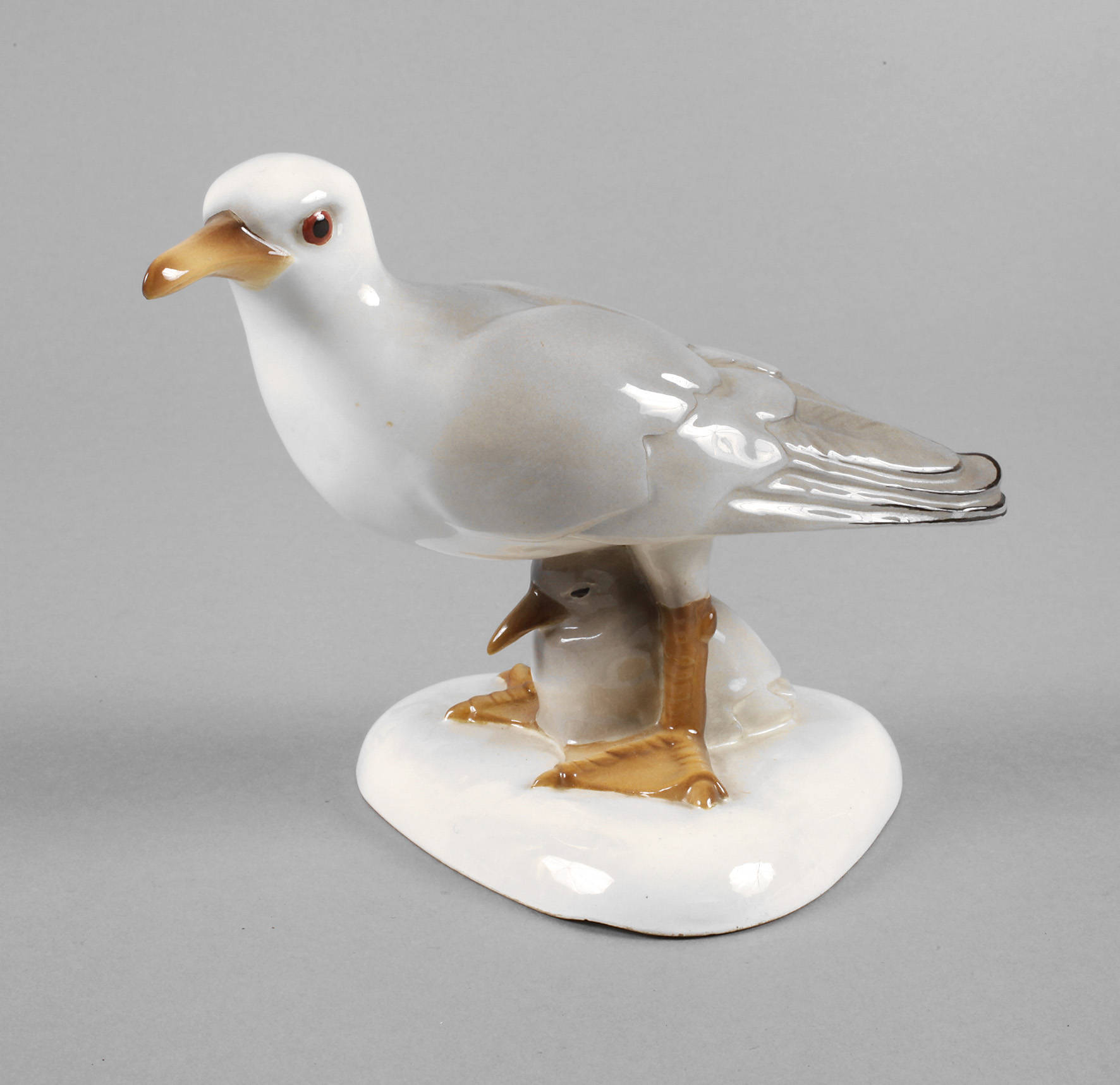 Goldscheider Möwe mit Küken