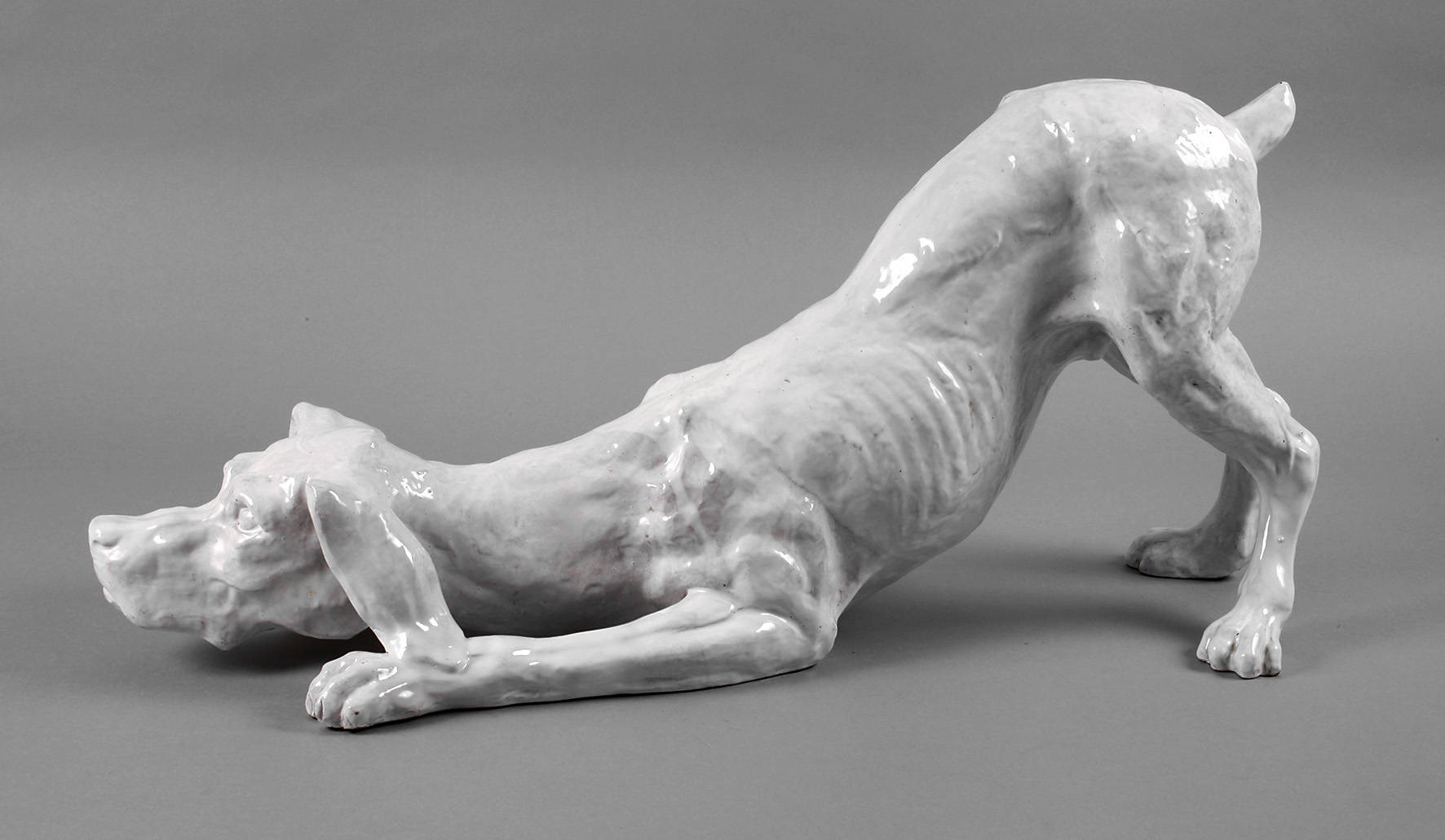 Lebensgroße Hundefigur