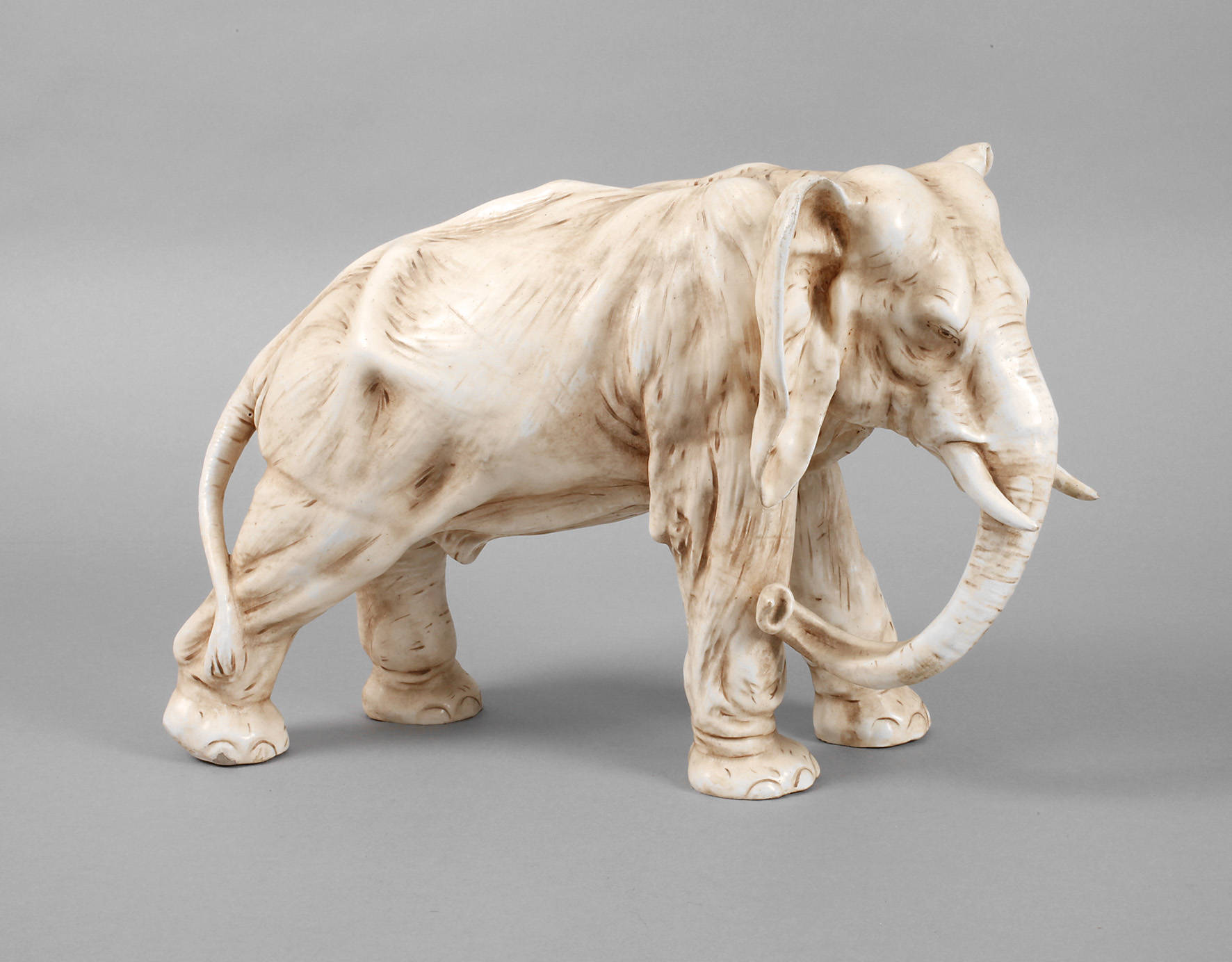 Schreitender afrikanischer Elefant