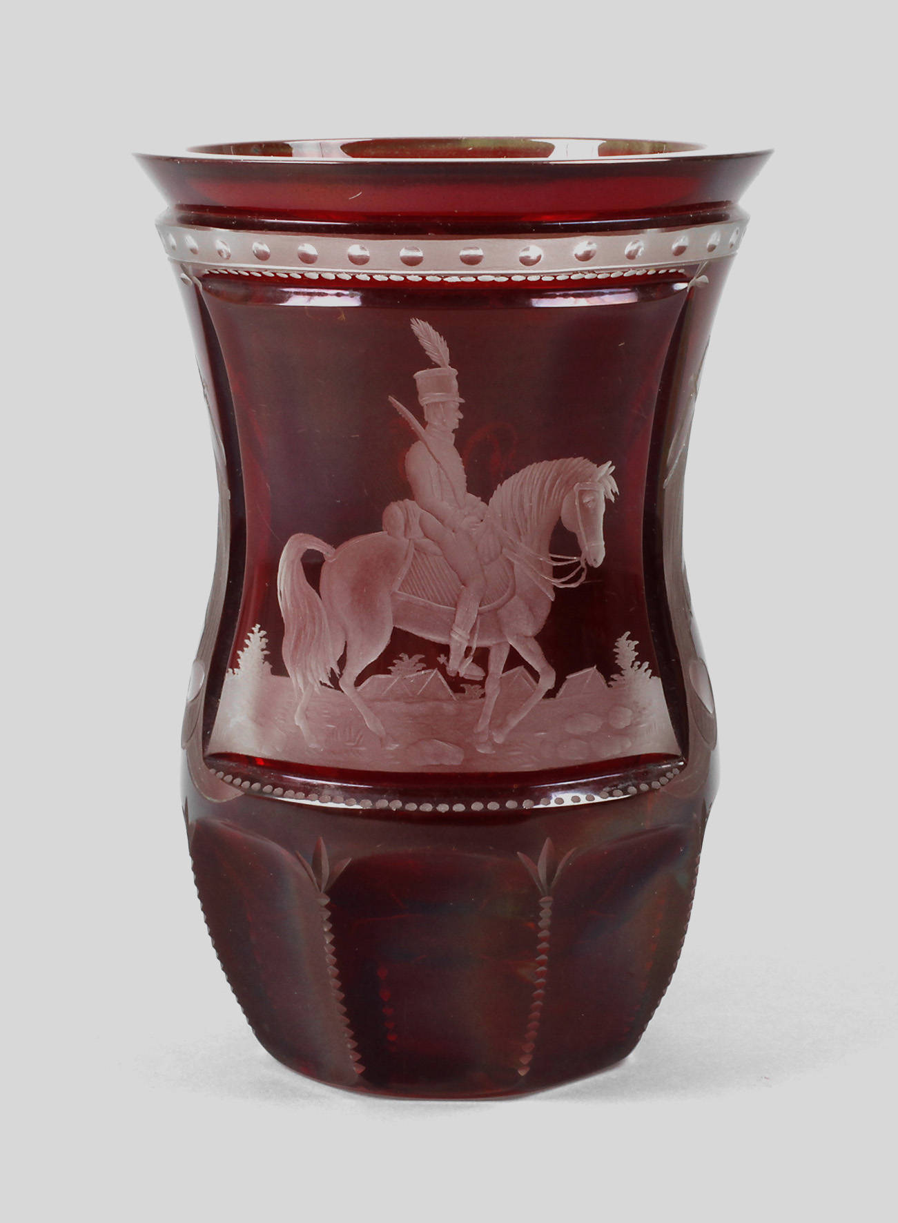 Militärischer Biedermeierbecher