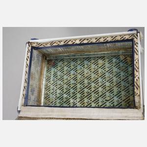 Glasdose Filigranarbeit