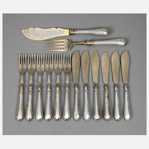 Fischbesteck mit Vorlegern