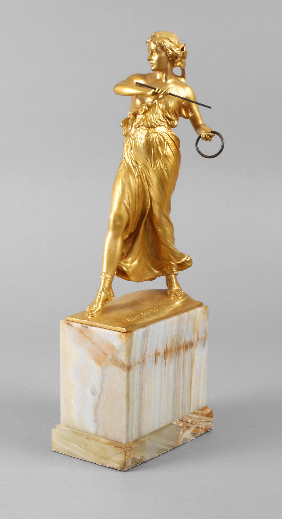 Reinhold Boeltzig, Reifenwerferin