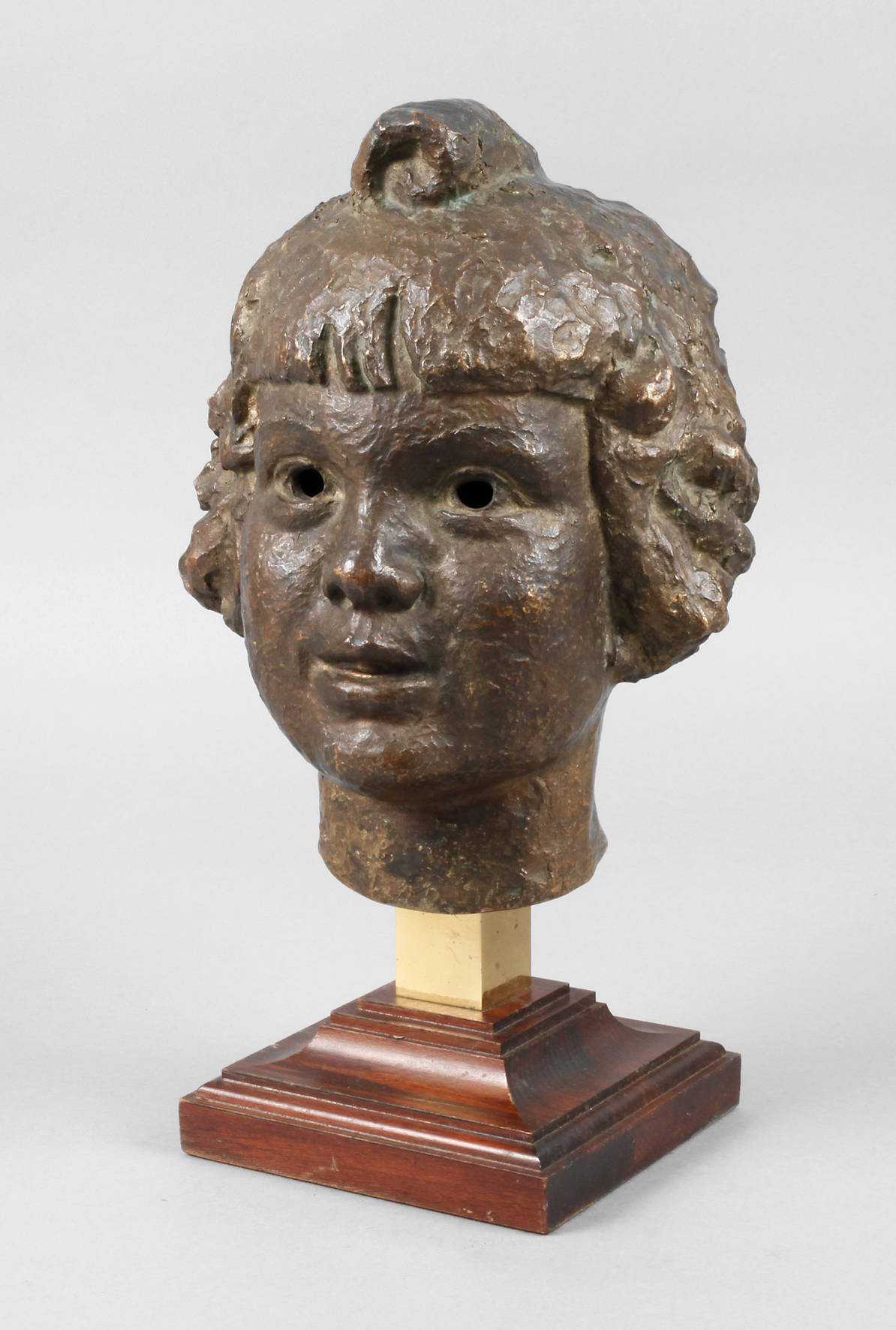 Mädchenbüste Bronze