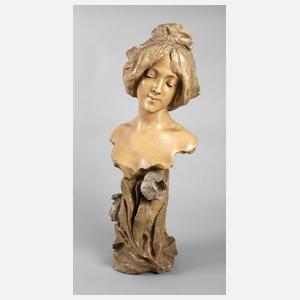 Große Büste einer Jugendstilschönheit