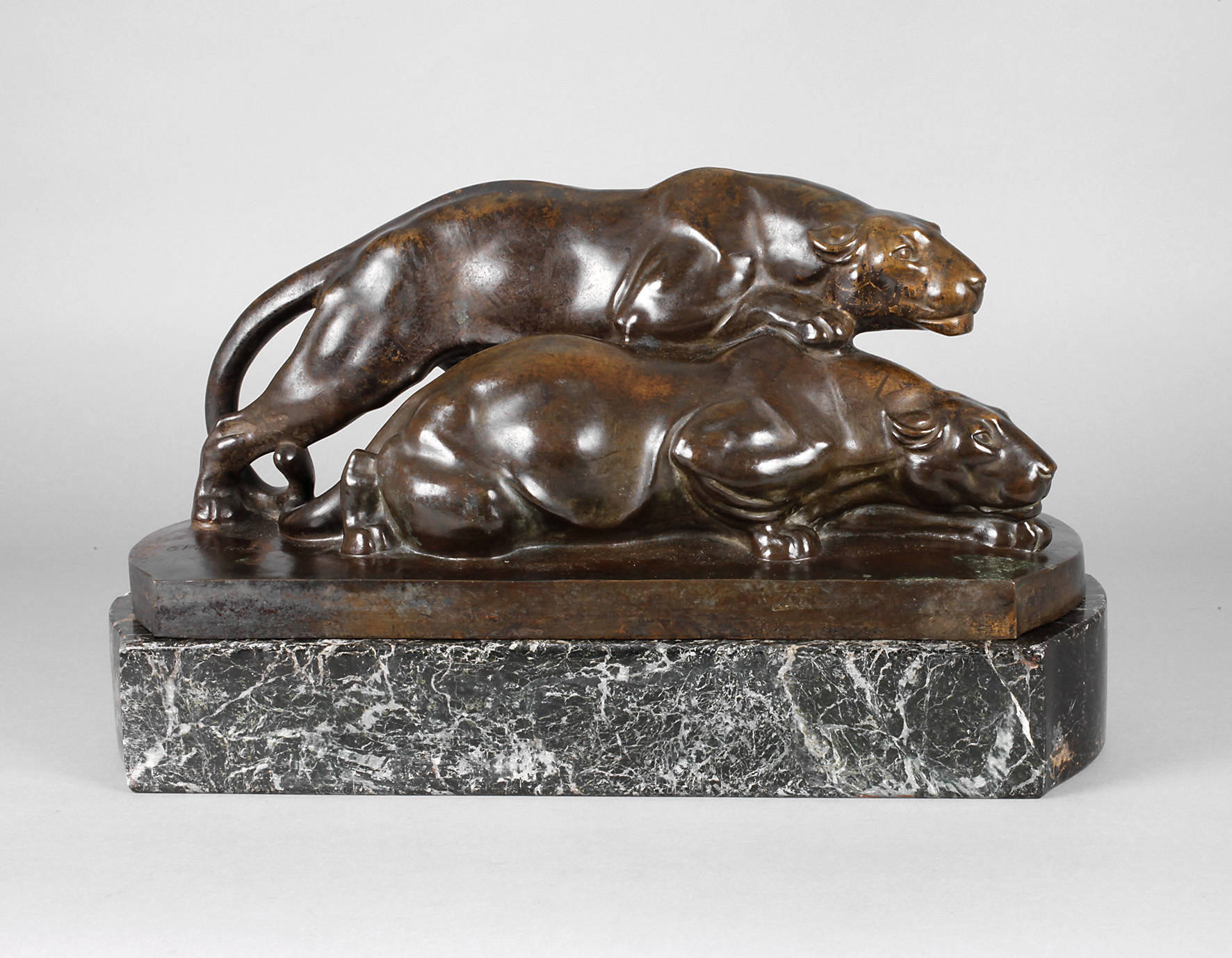 Otto Pilz zwei Löwinnen