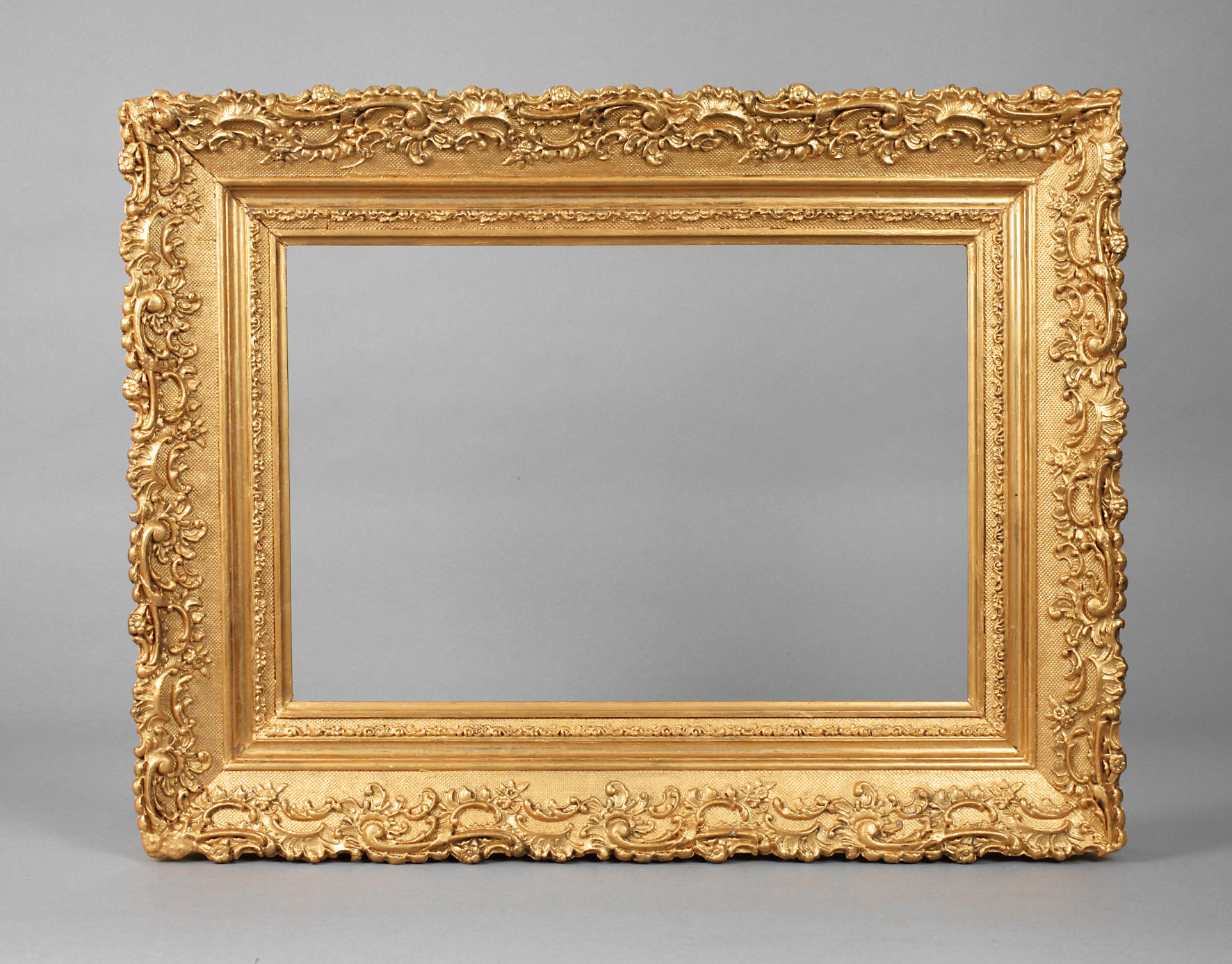 Historismus-Goldstuckleiste