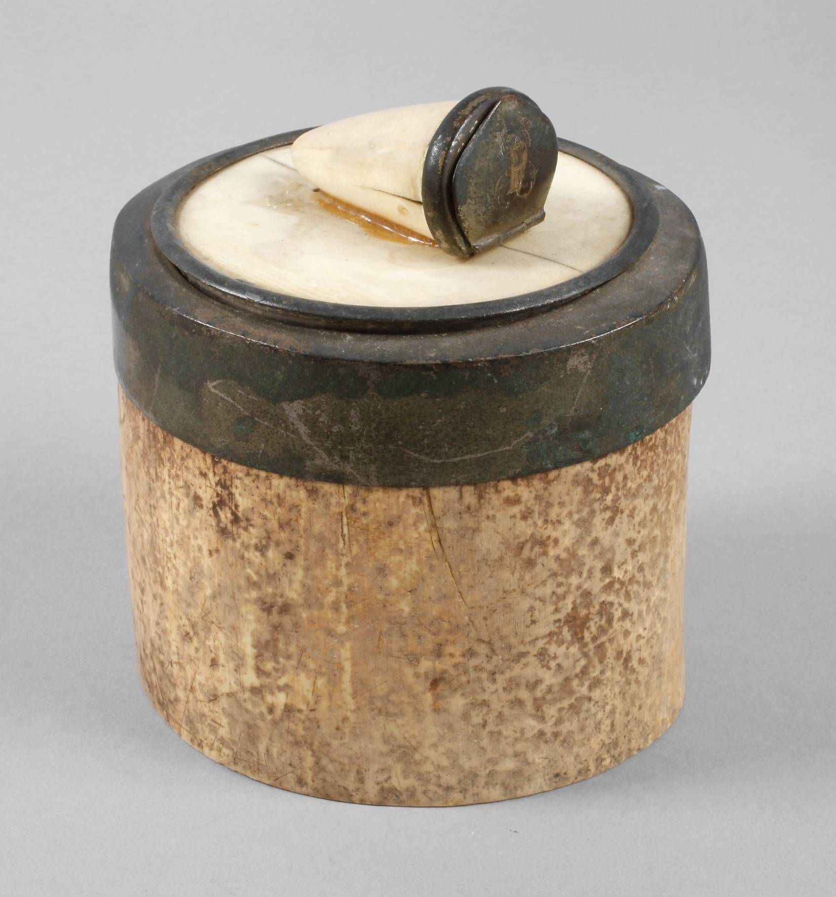 Deckeldose Elfenbein