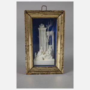 Drei Elfenbeinschnitzereien Biedermeier