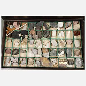 Mineralien- und Gesteinssammlung