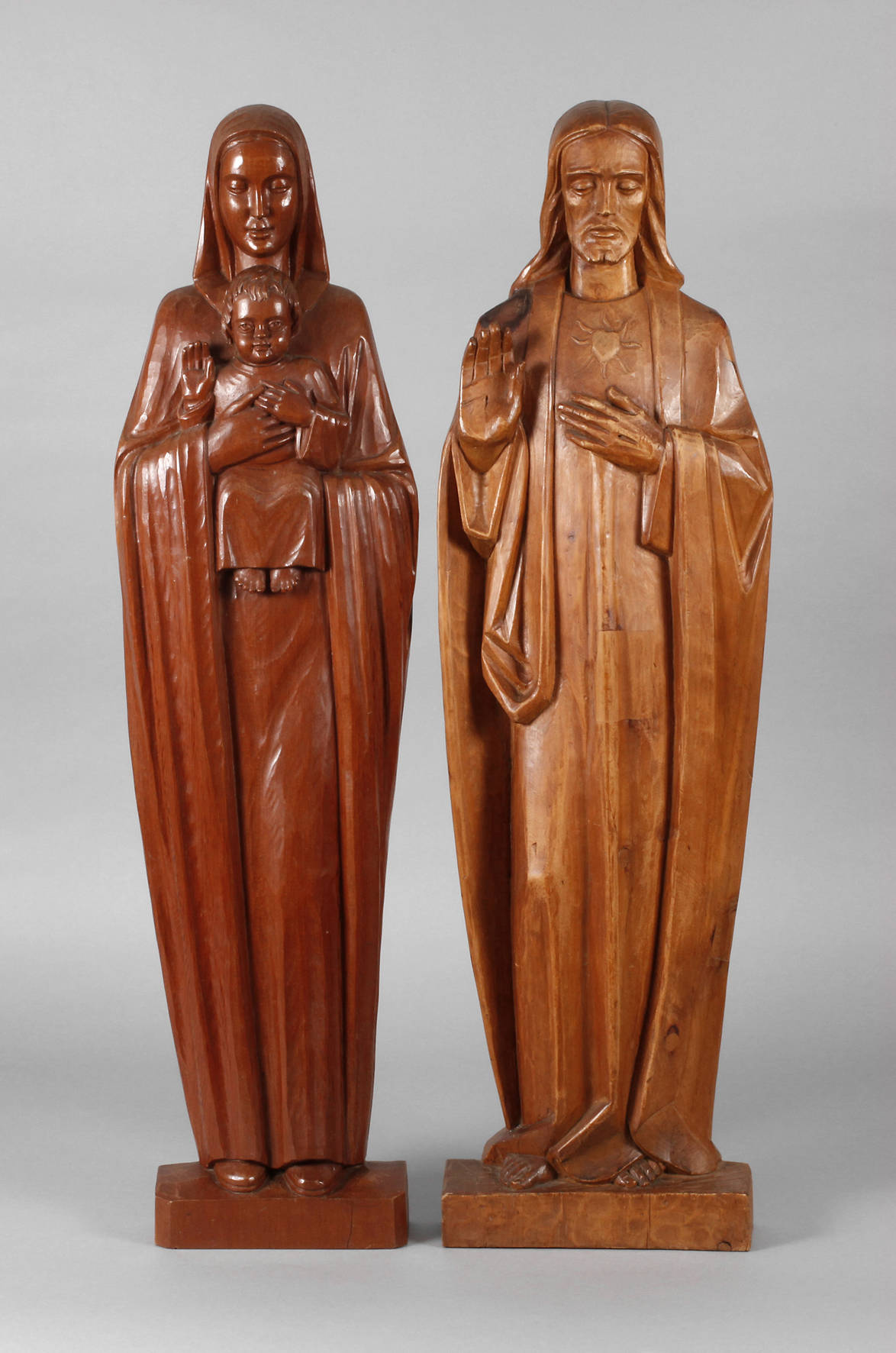 Paar figürliche Schnitzereien