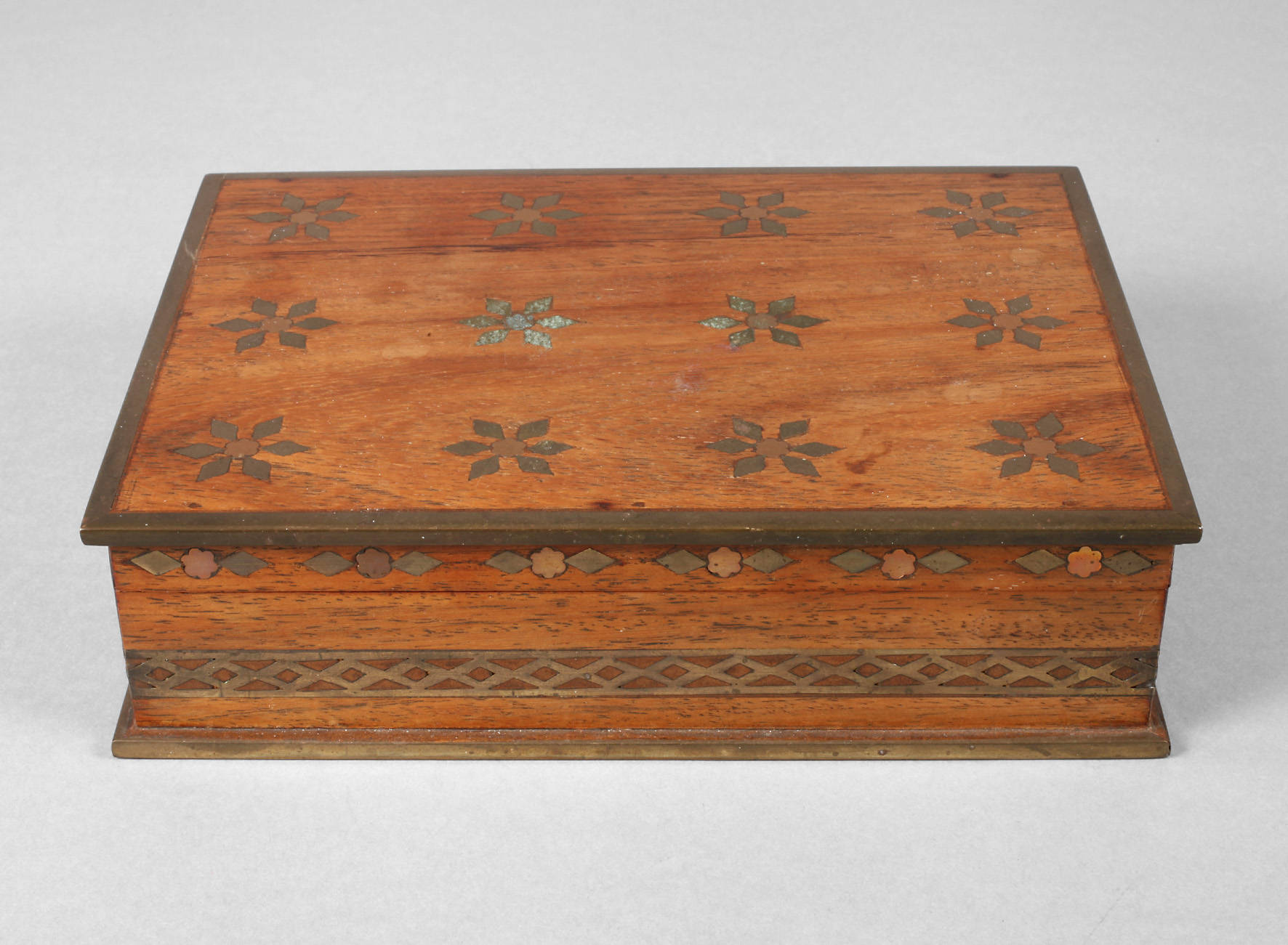 Intarsierte Schatulle