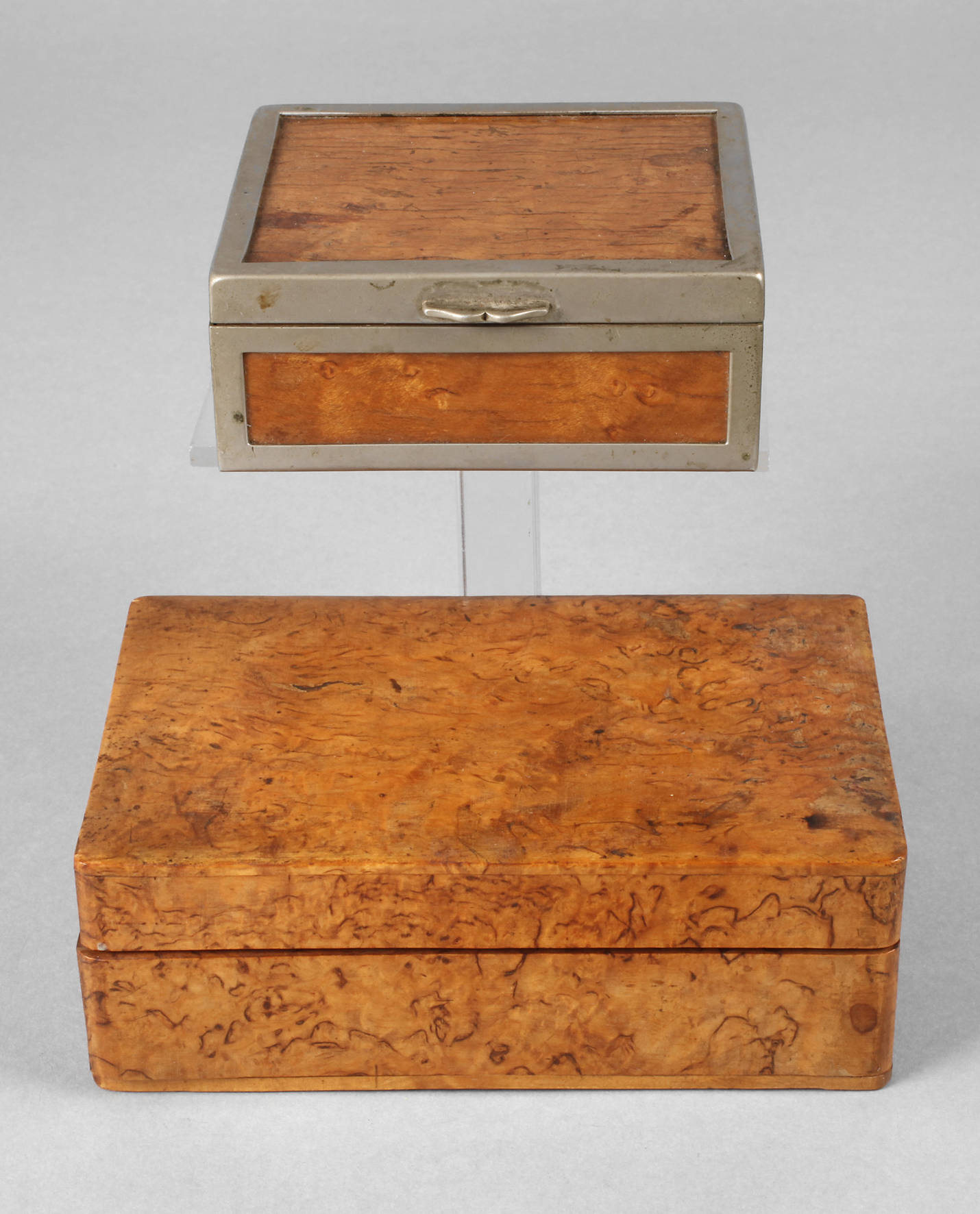 Zwei Zigarettenetuis