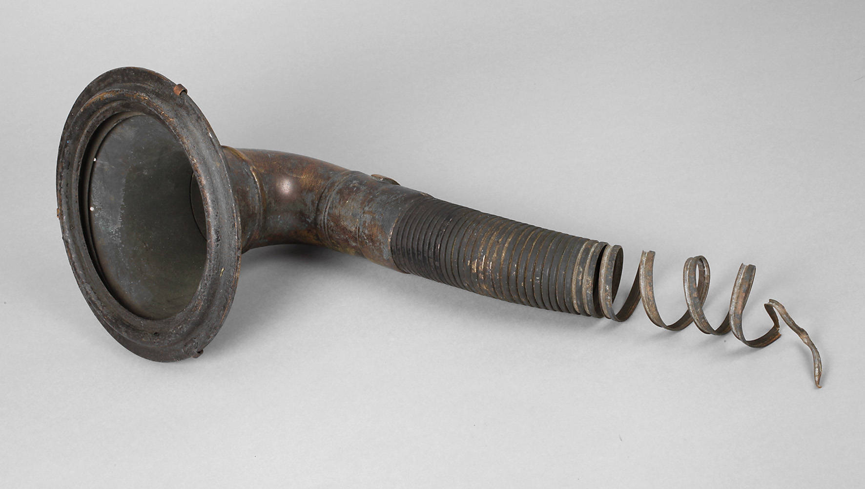 Große Automobilhupe