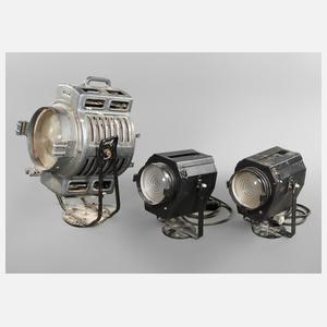 Drei Bühnenscheinwerfer