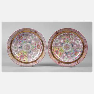 Zwei Teller Russland