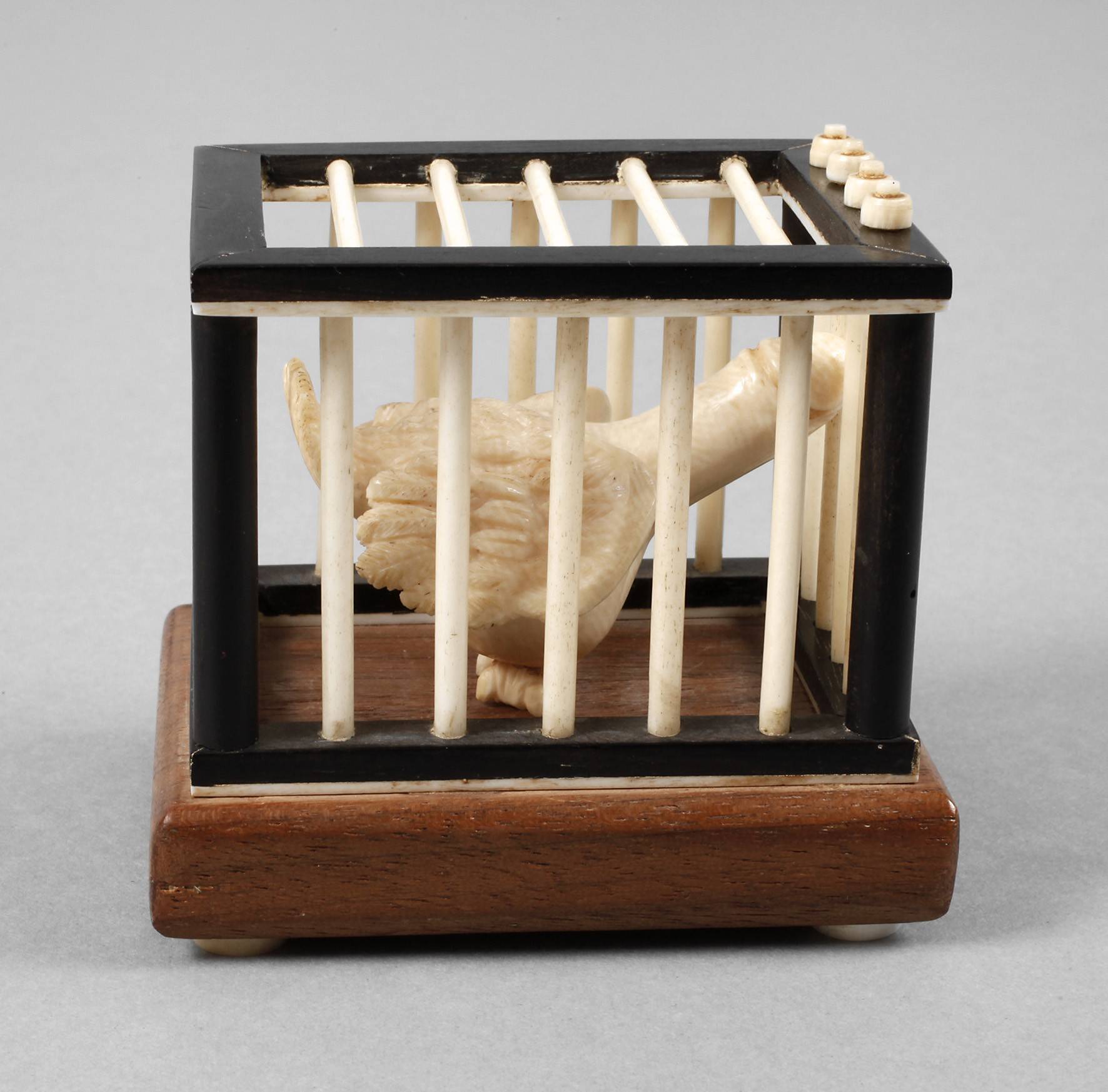 Elfenbeinschnitzerei Erotika