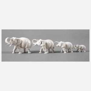 Vier Elfenbeinschnitzereien