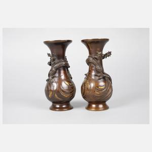 Paar Bronzevasen