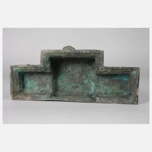 Thronender Buddha mit zwei Bodhisattvas