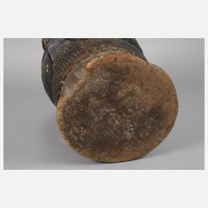 Gehenkelter Holzmörser