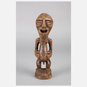 Kleine männliche Statue