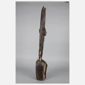 Tanzmaske mit figürlichem Aufsatz