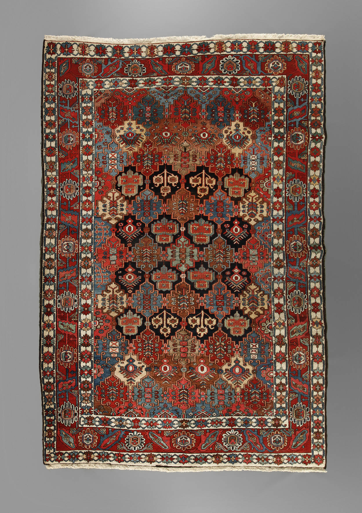 Bachtiar Felderteppich