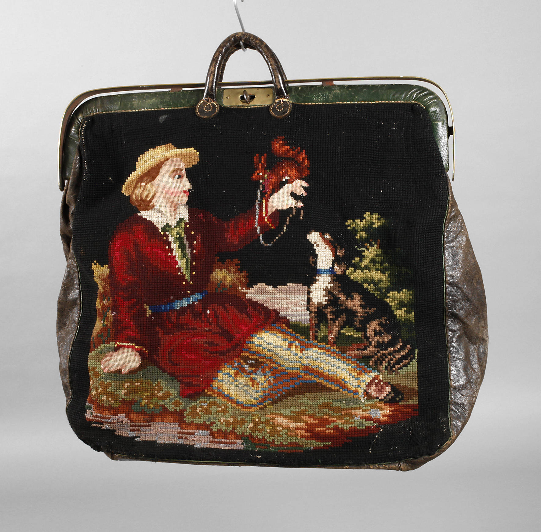 Reisetasche mit Stickerei