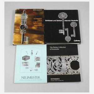 Vier Fachbücher und Auktionskataloge