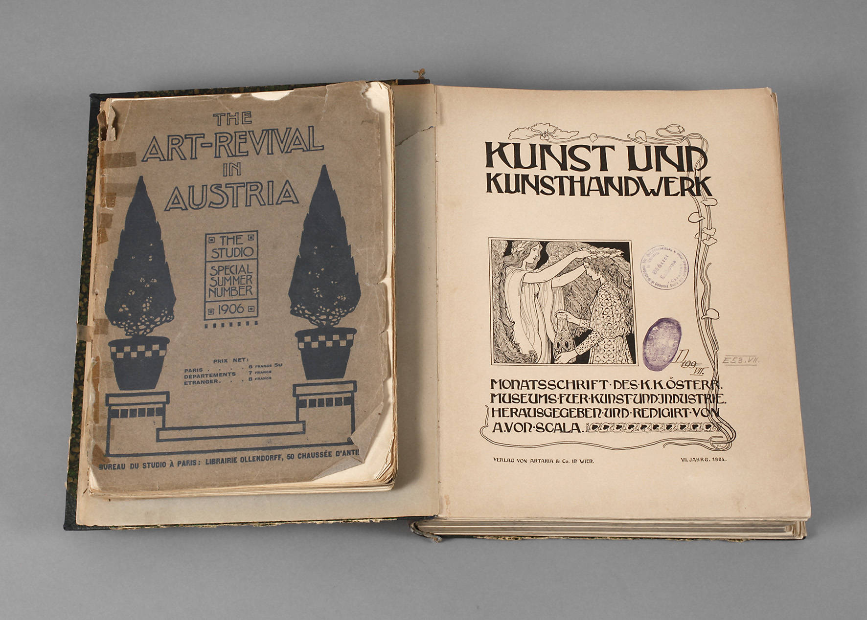 Zwei Einrichtungsbücher Jugendstil