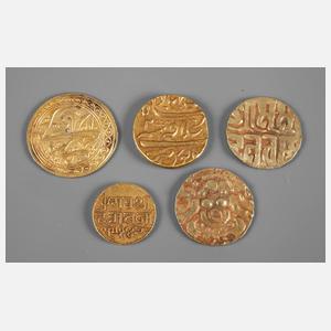 Konvolut indisch/islamische Goldmünzen