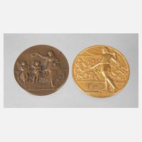 Zwei Medaillen um 1920111