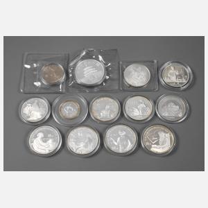 Konvolut Silbermünzen China