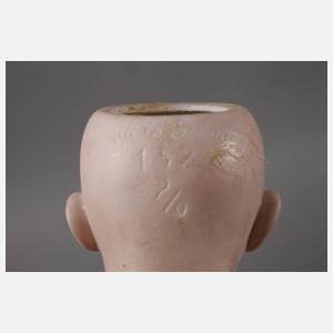 Hertel, Schwab & Co. Porzellankopfpuppe