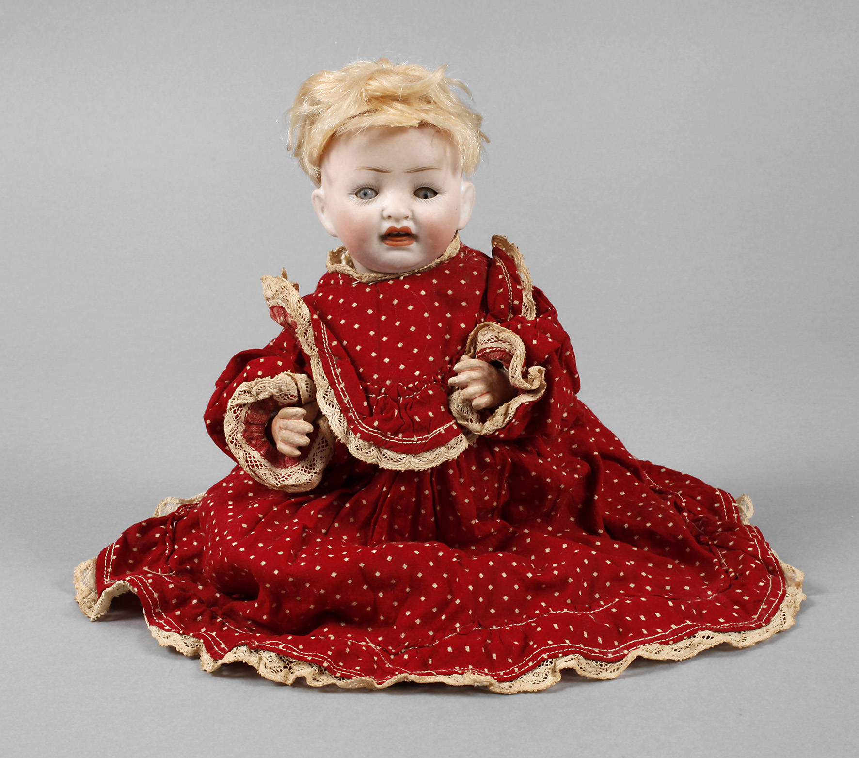 Hertel, Schwab & Co. Porzellankopfpuppe