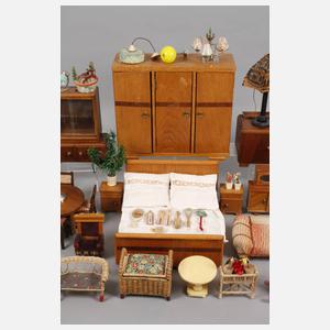 Großes Konvolut Puppenstuben-Einrichtung