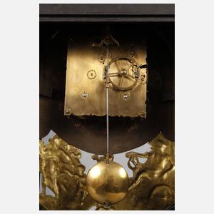 Große Tischuhr in Boulle-Technik