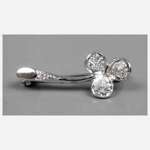 Kleine Brosche mit Diamantbesatz
