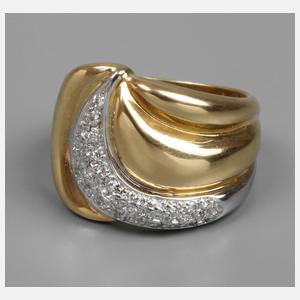 Damenring mit Diamanten