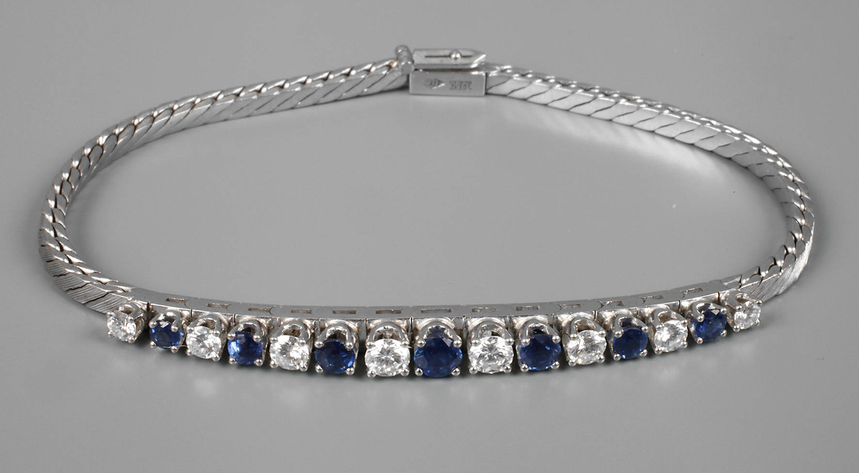 Armband mit Saphiren und Brillanten