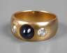 Herrenring mit Saphir und Diamanten